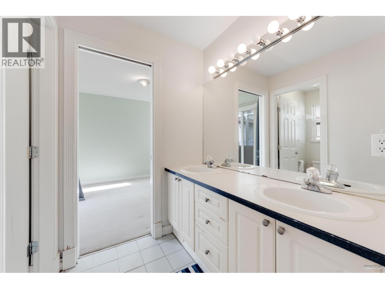 5177 Carson Street Property Photo 22