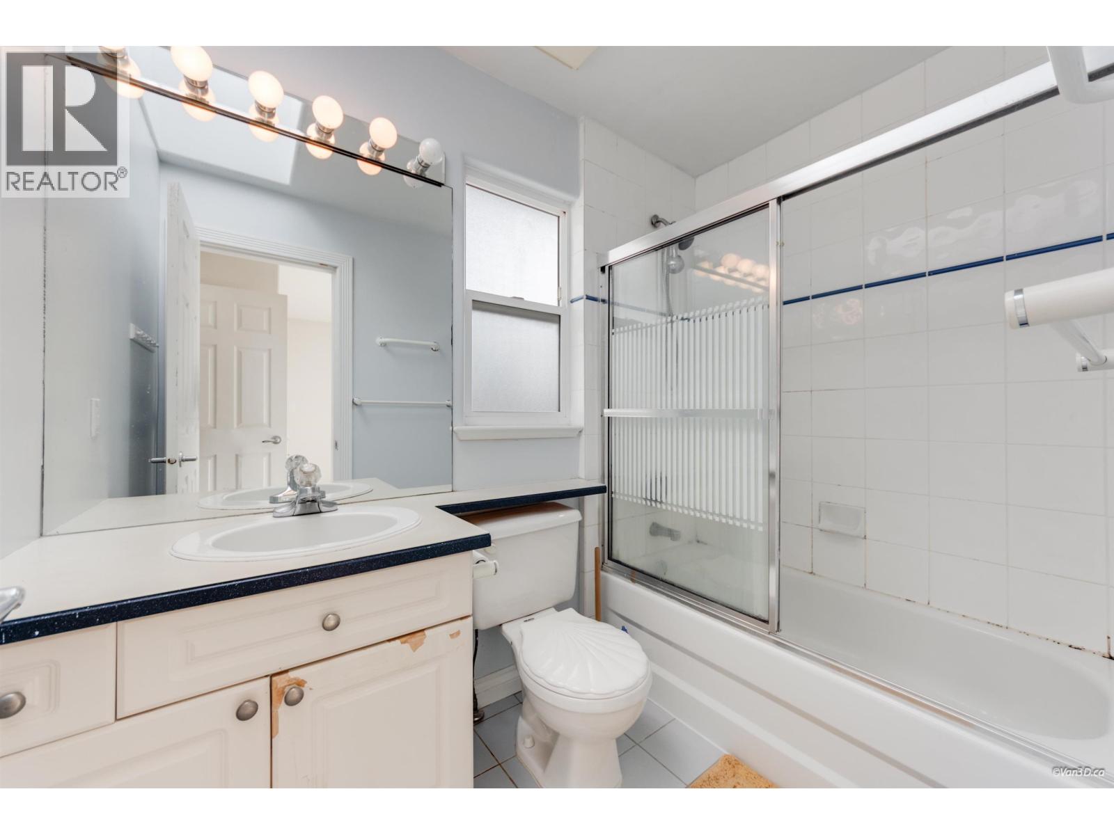 5177 Carson Street Property Photo 26