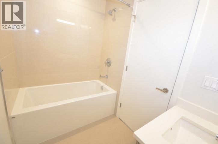 28 10233 River Drive Property Photo 17