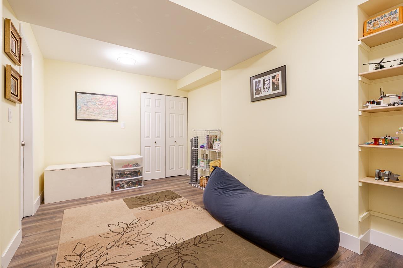15163 61a Avenue Property Photo 28