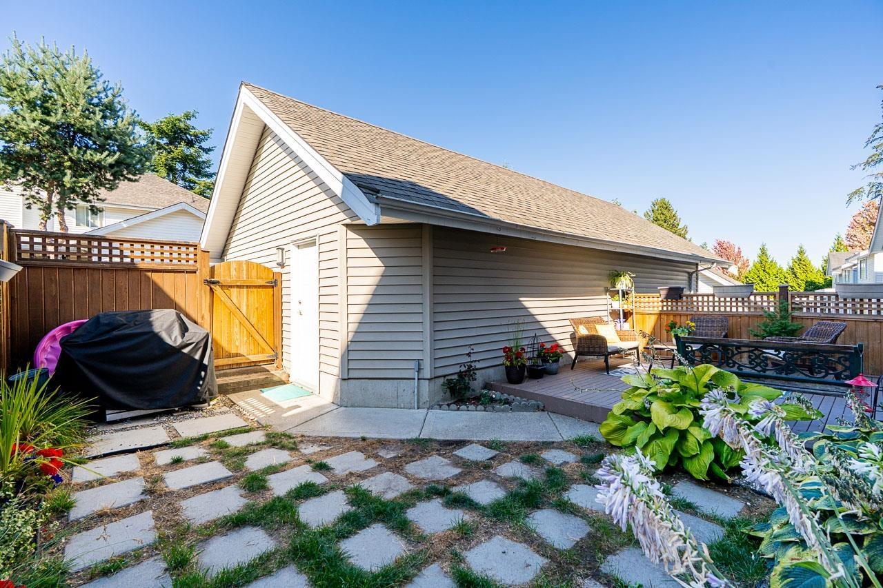 15163 61a Avenue Property Photo 36