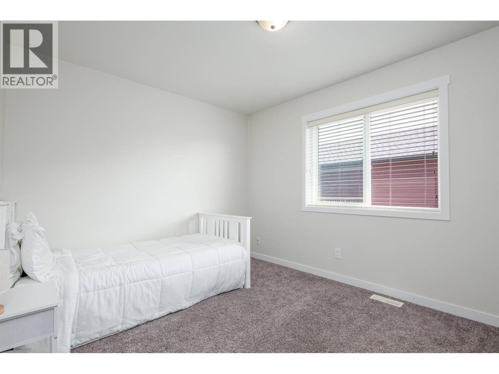 1253 N Blackburn Road Property Photo 22