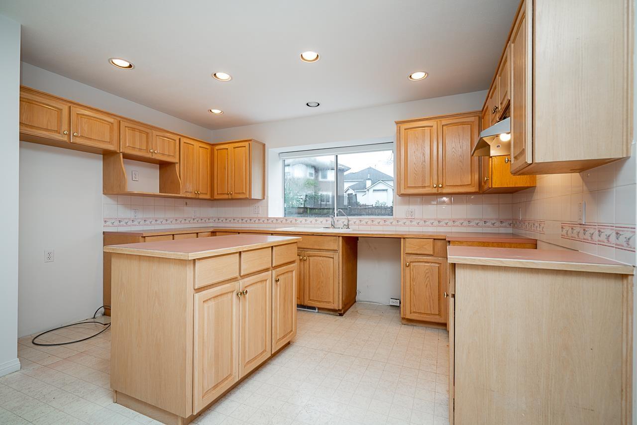 17072 103 Avenue Property Photo 12