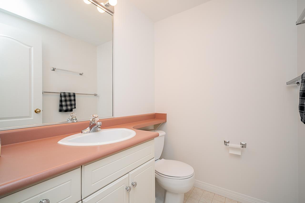 17072 103 Avenue Property Photo 17