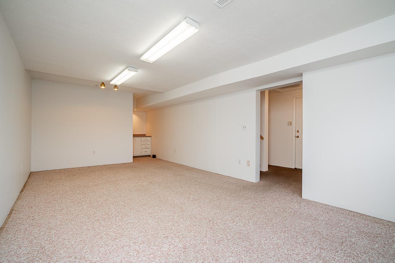 17072 103 Avenue Property Photo 32