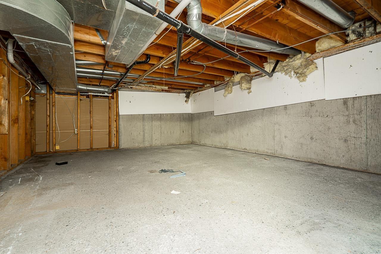 17072 103 Avenue Property Photo 35