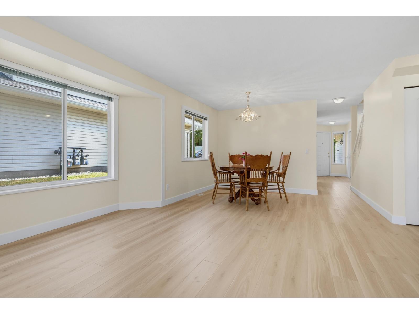 8 21928 48 Avenue Property Photo 14