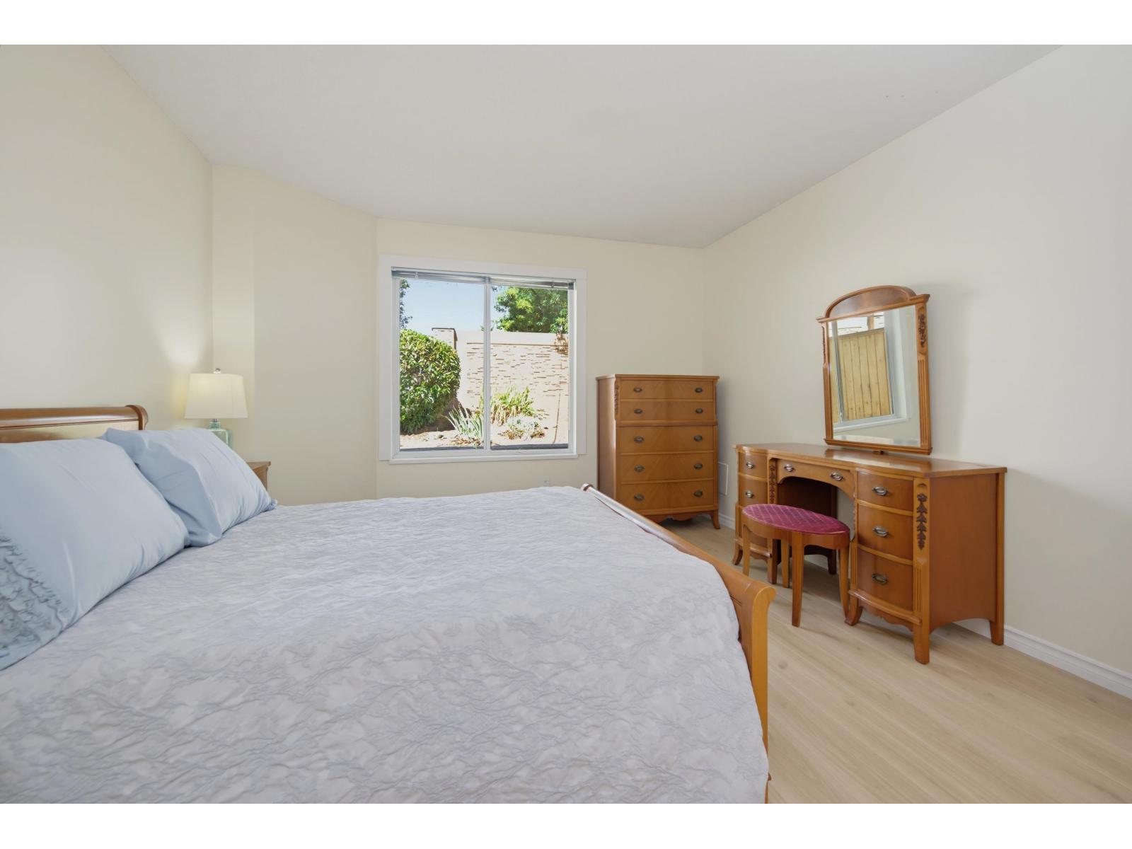 8 21928 48 Avenue Property Photo 17