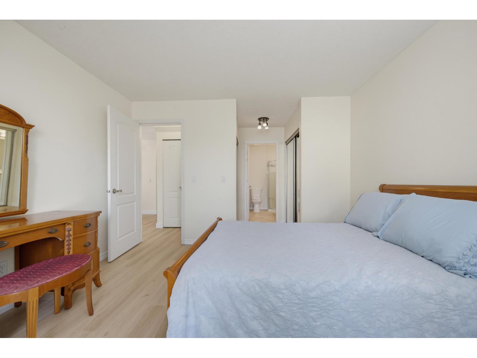 8 21928 48 Avenue Property Photo 18