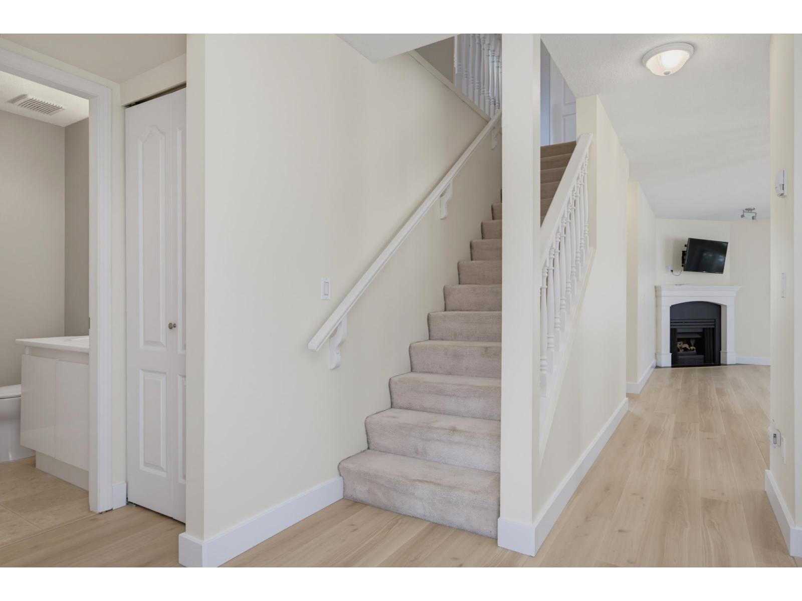 8 21928 48 Avenue Property Photo 23