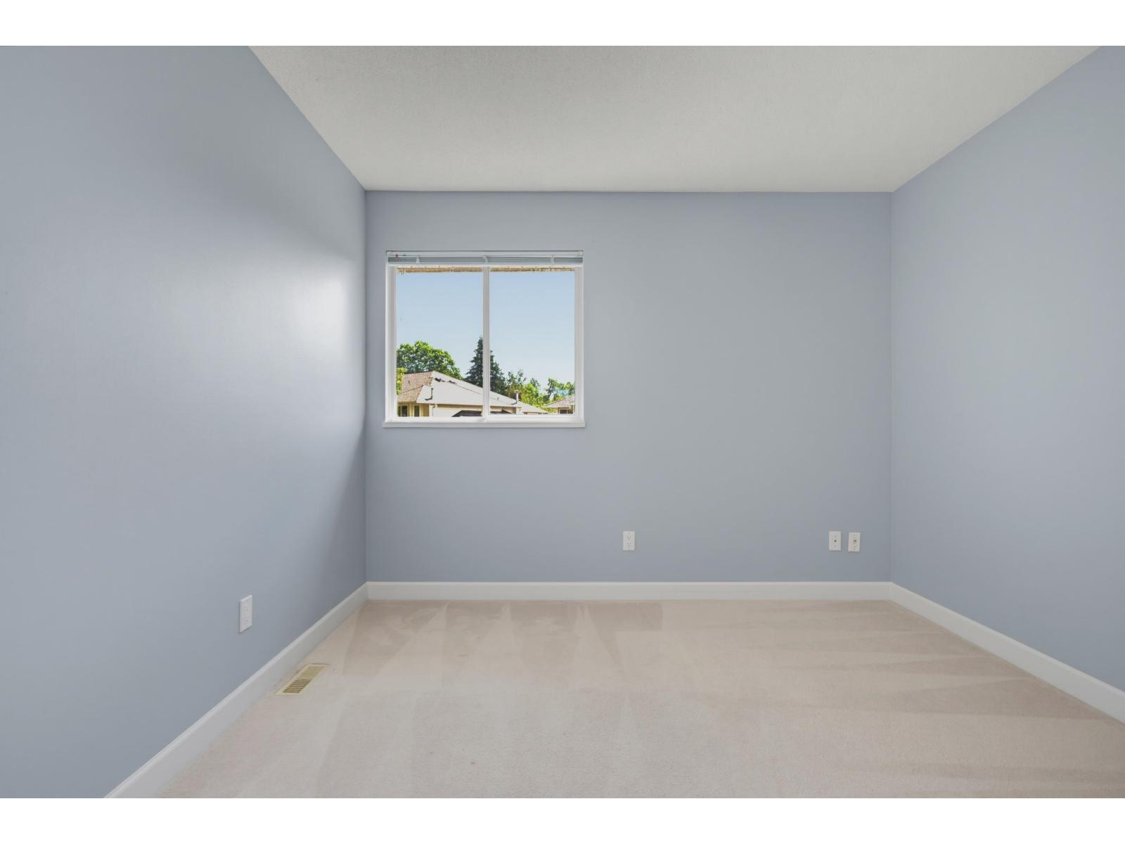 8 21928 48 Avenue Property Photo 24