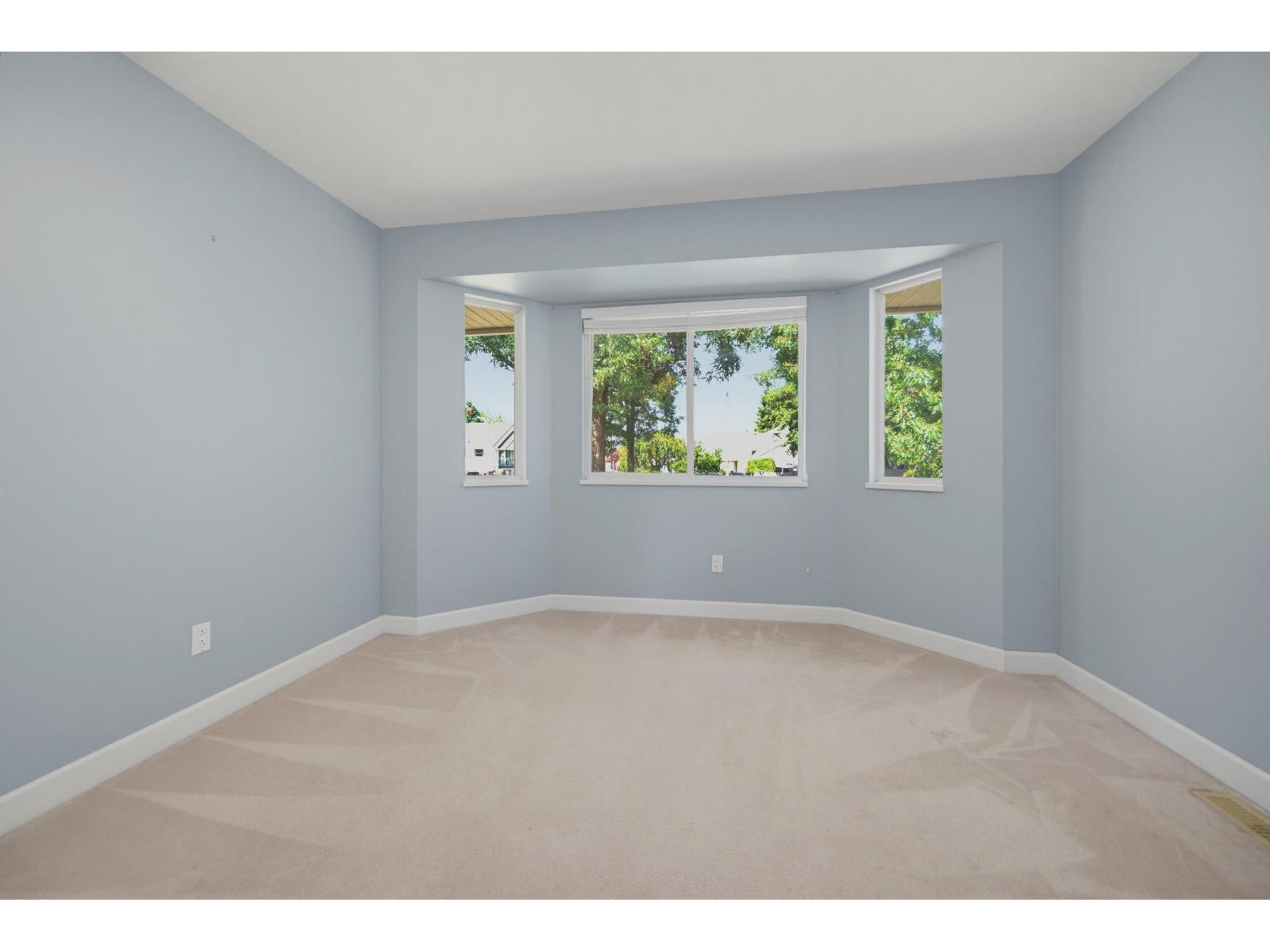 8 21928 48 Avenue Property Photo 26