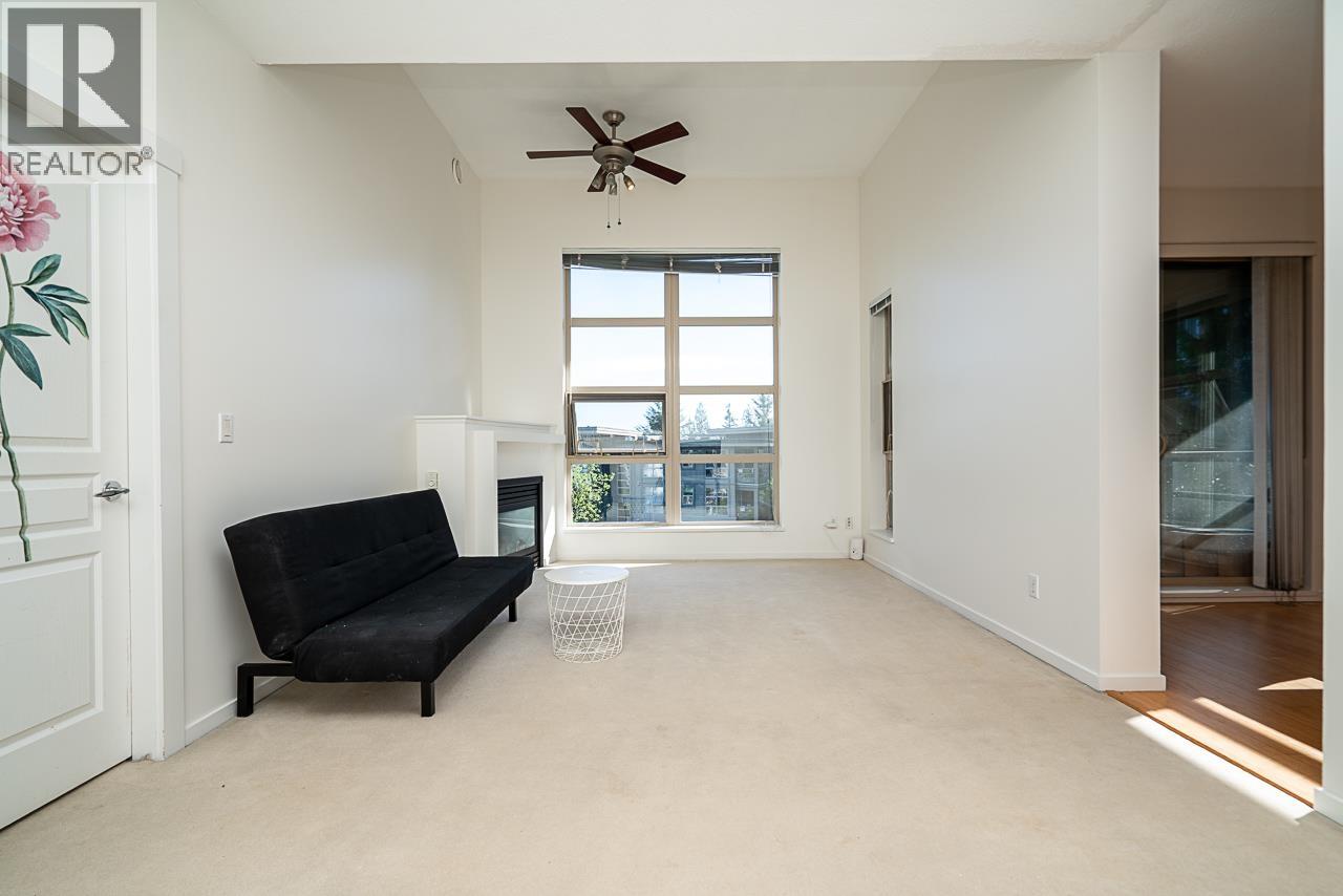 516 9319 University Crescent Property Photo 5