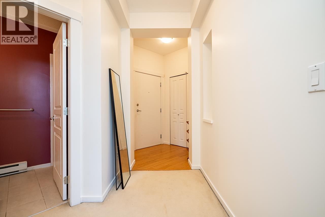 516 9319 University Crescent Property Photo 20