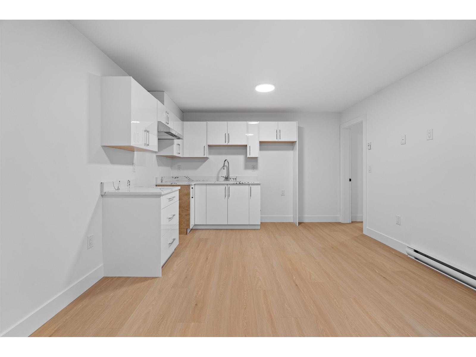 11914 78b Avenue Property Photo 31