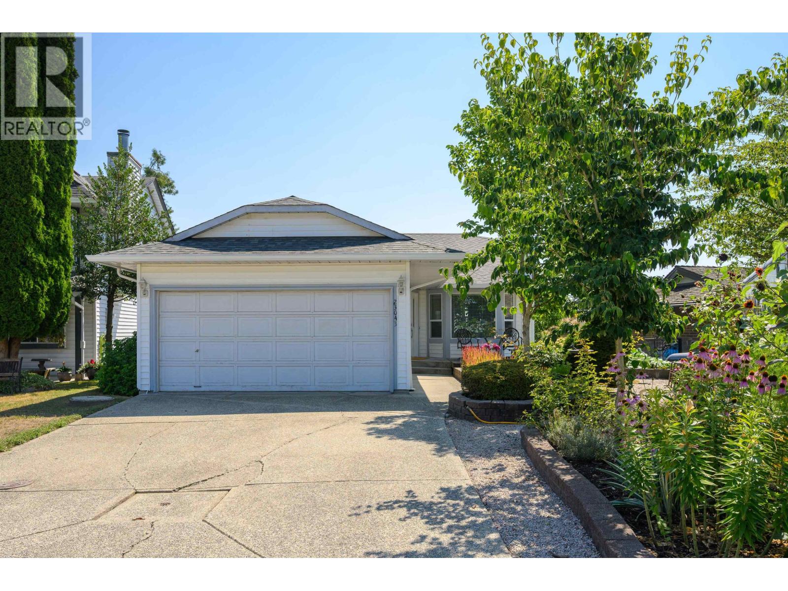 23043 OLUND CRESCENT Property Photo 1