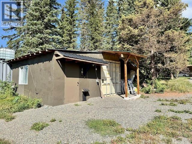 8541 Little Fort 24 Highway Property Photo 25