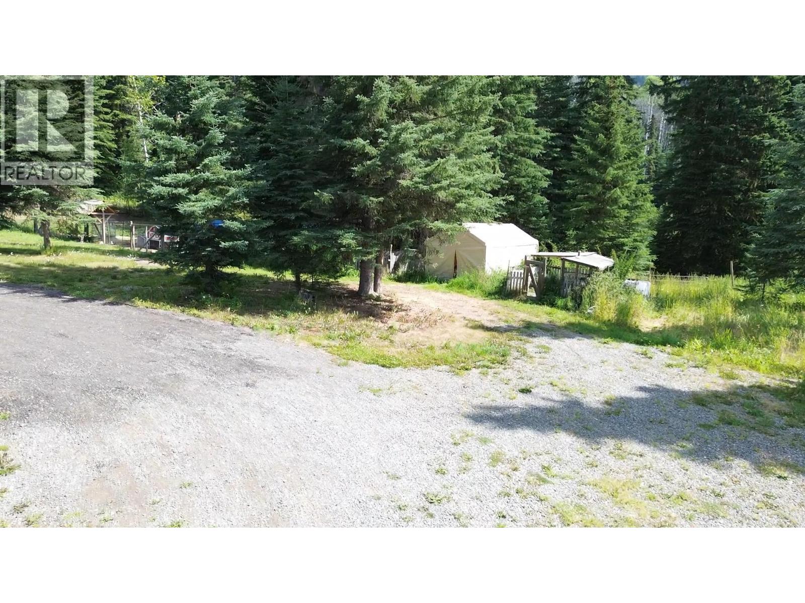 8541 Little Fort 24 Highway Property Photo 28