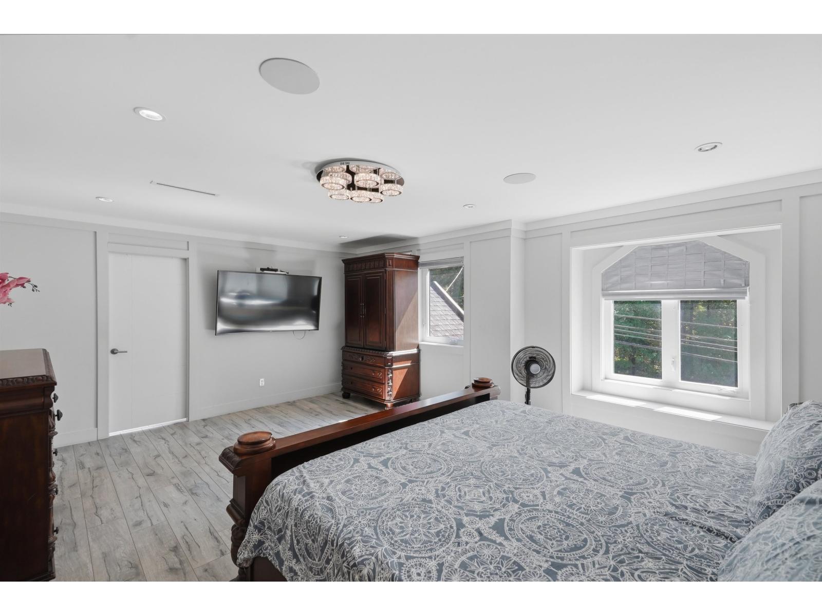 11293 64 Avenue Property Photo 18