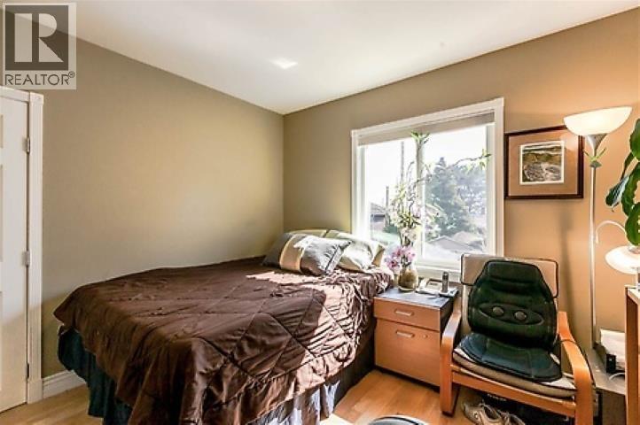 586 E 60th Avenue Property Photo 10