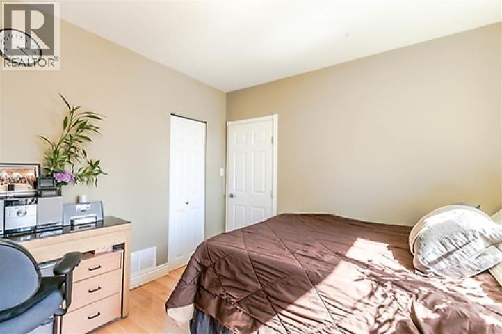 586 E 60th Avenue Property Photo 11