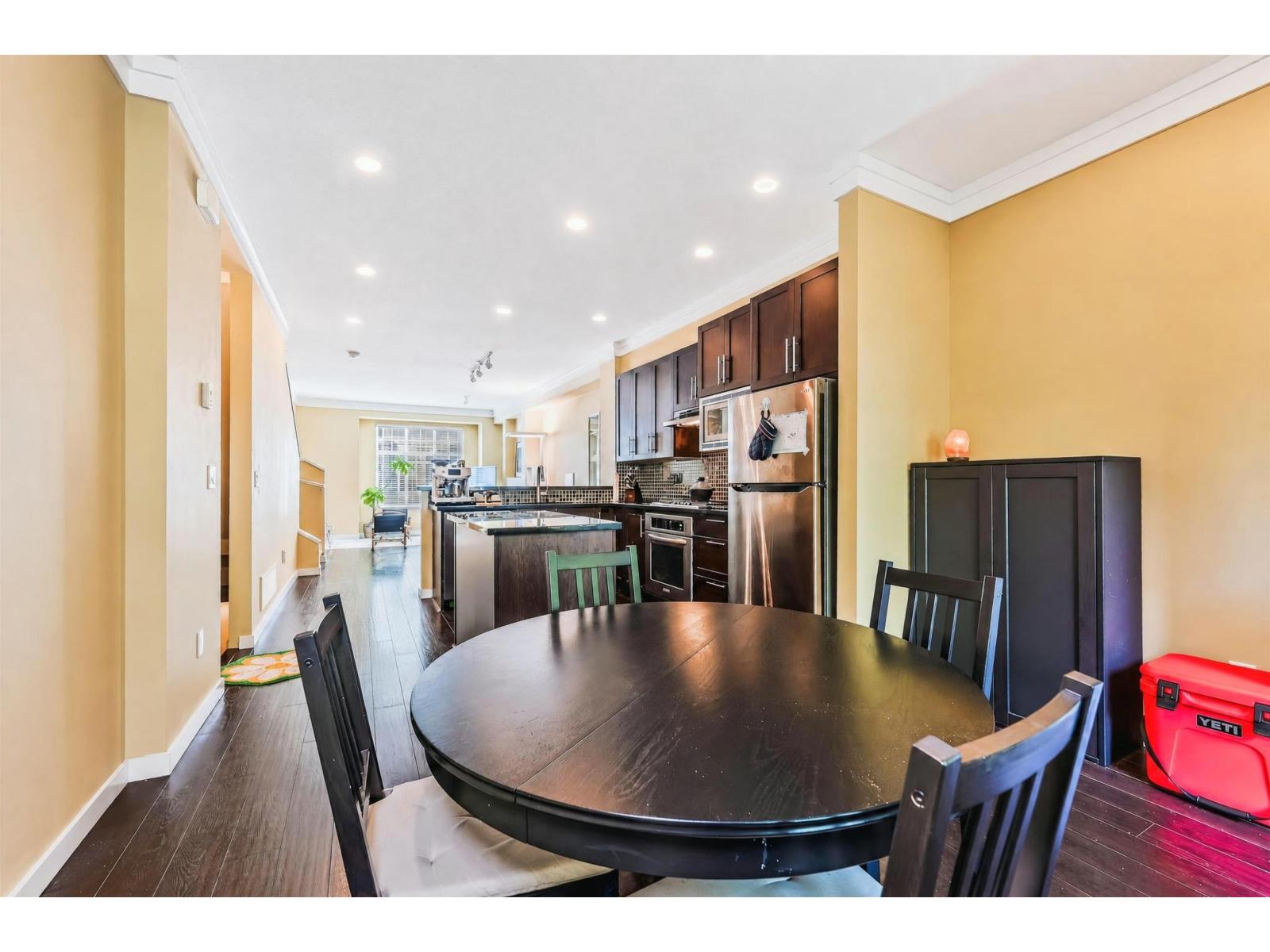 55 3009 156 Street Property Photo 11