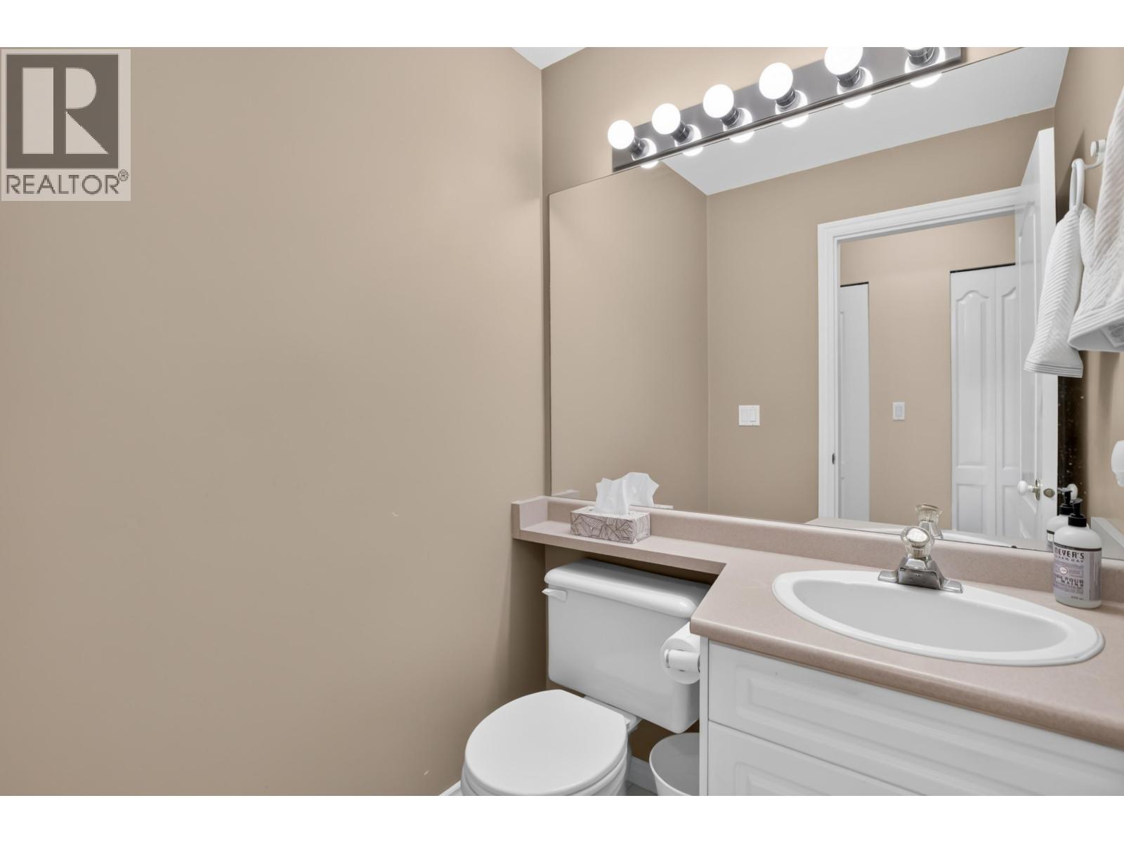 23836 Zeron Avenue Property Photo 13
