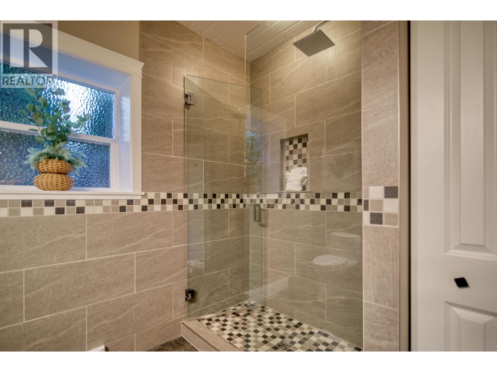 6369 Jasper Road Property Photo 36