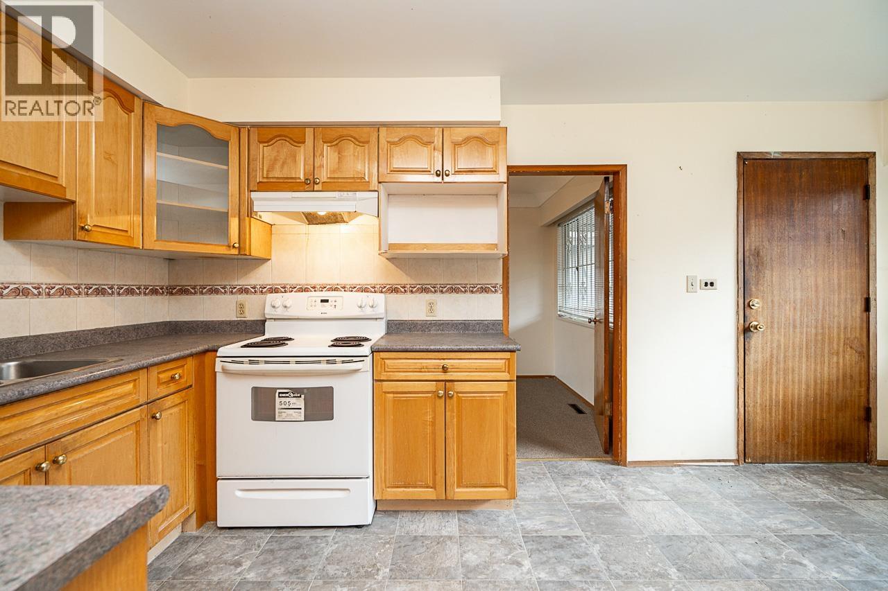 5326 Fleming Street Property Photo 7