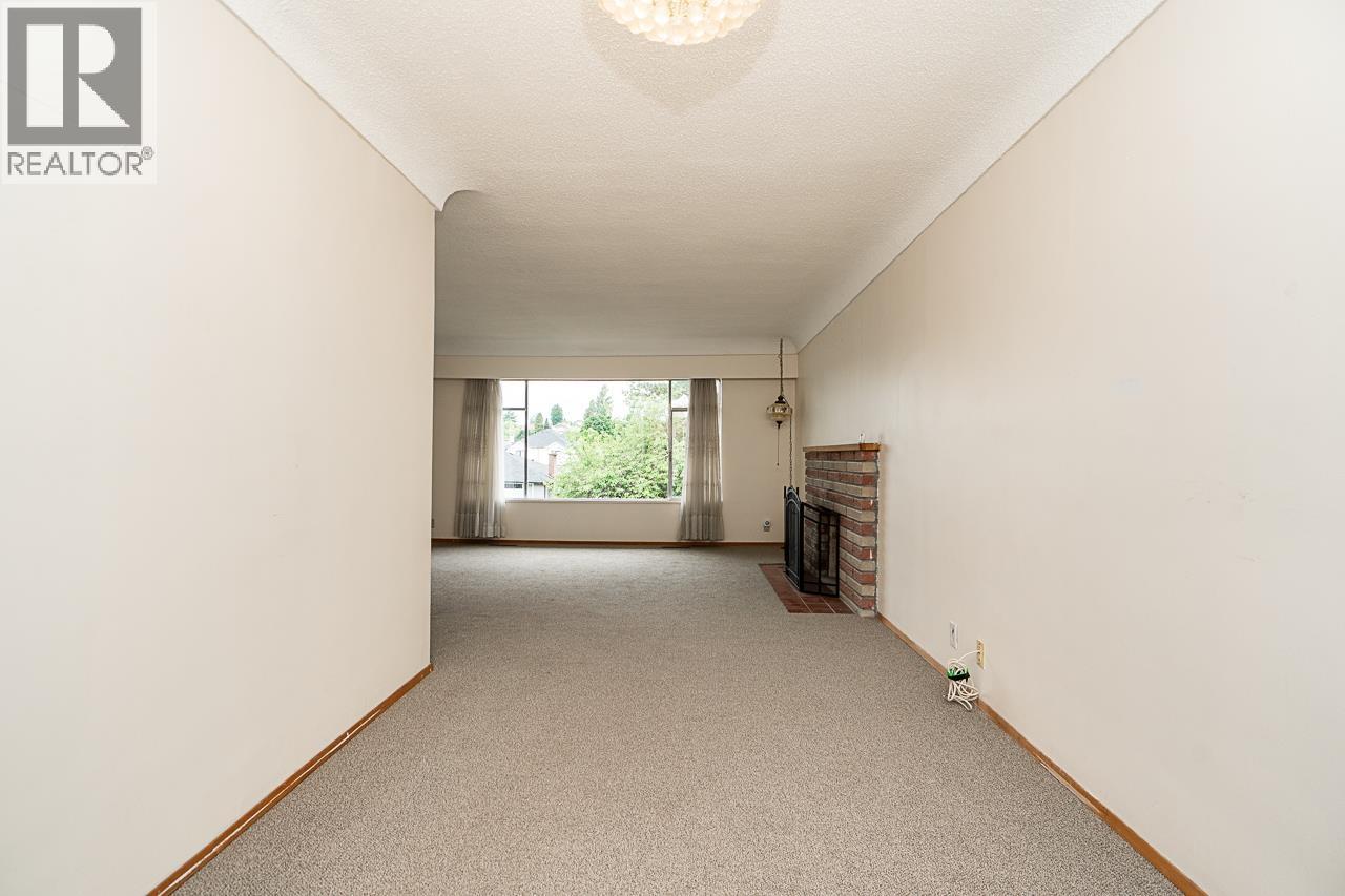 5326 Fleming Street Property Photo 9
