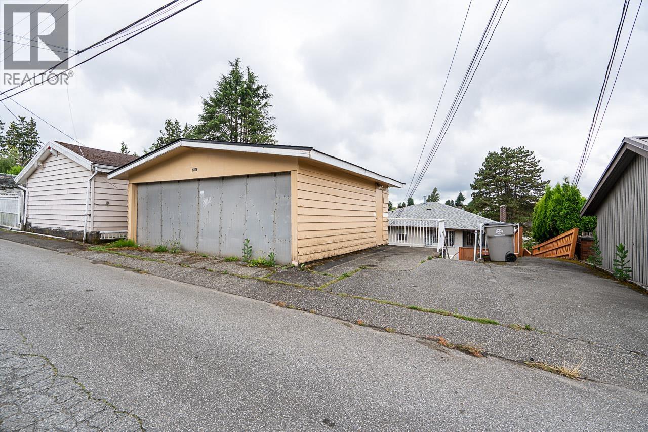5326 Fleming Street Property Photo 24