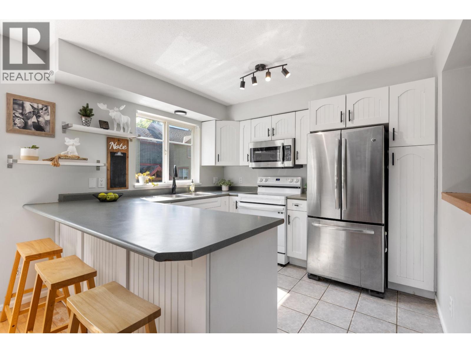 40 1450 Vine Road Property Photo 3