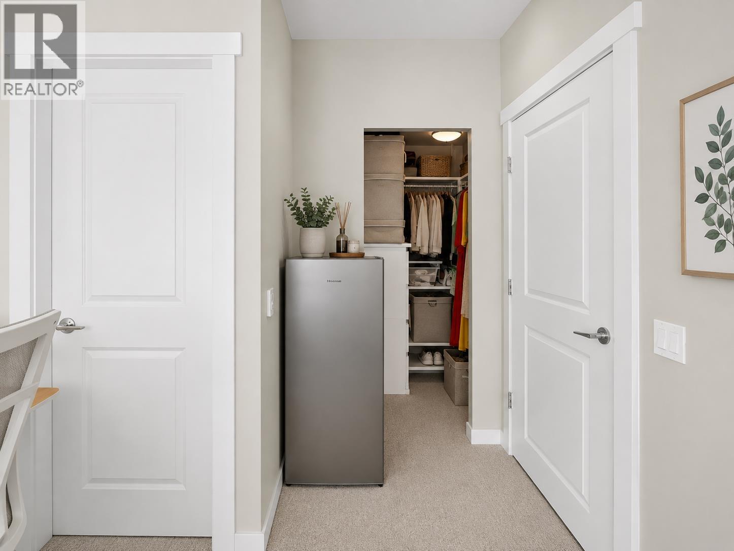 205 2663 Library Lane Property Photo 21