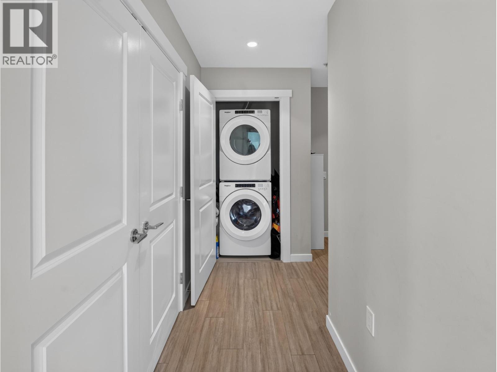 205 2663 Library Lane Property Photo 22