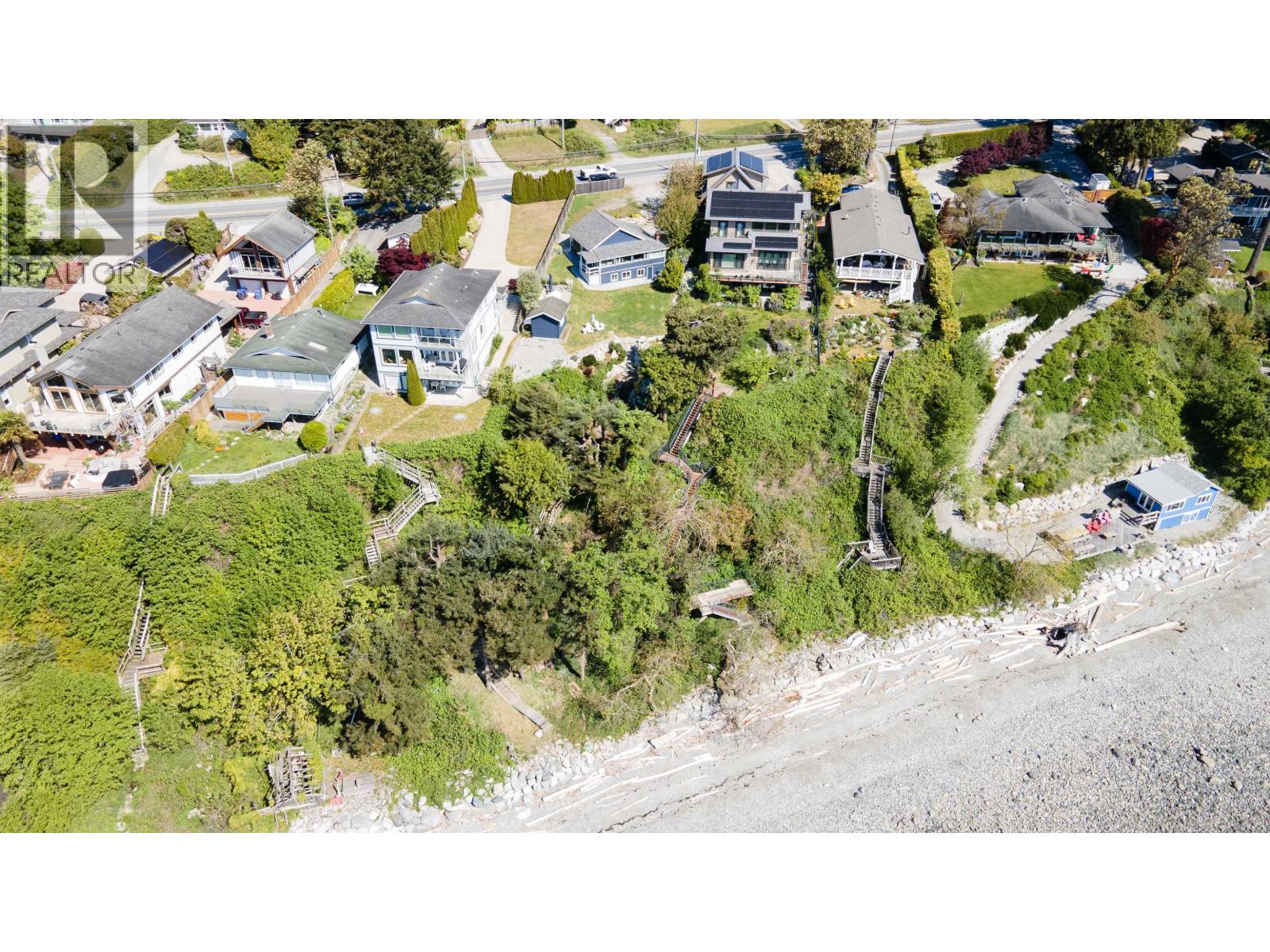 6221 Sunshine Coast Highway Property Photo 1