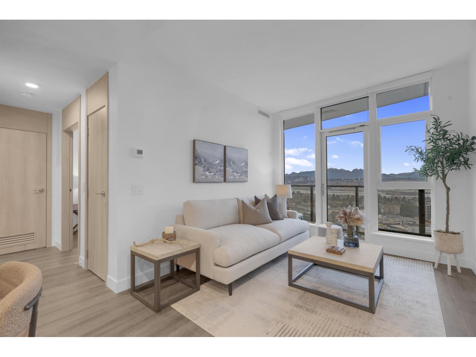 1501 10750 135A STREET Property Photo 1