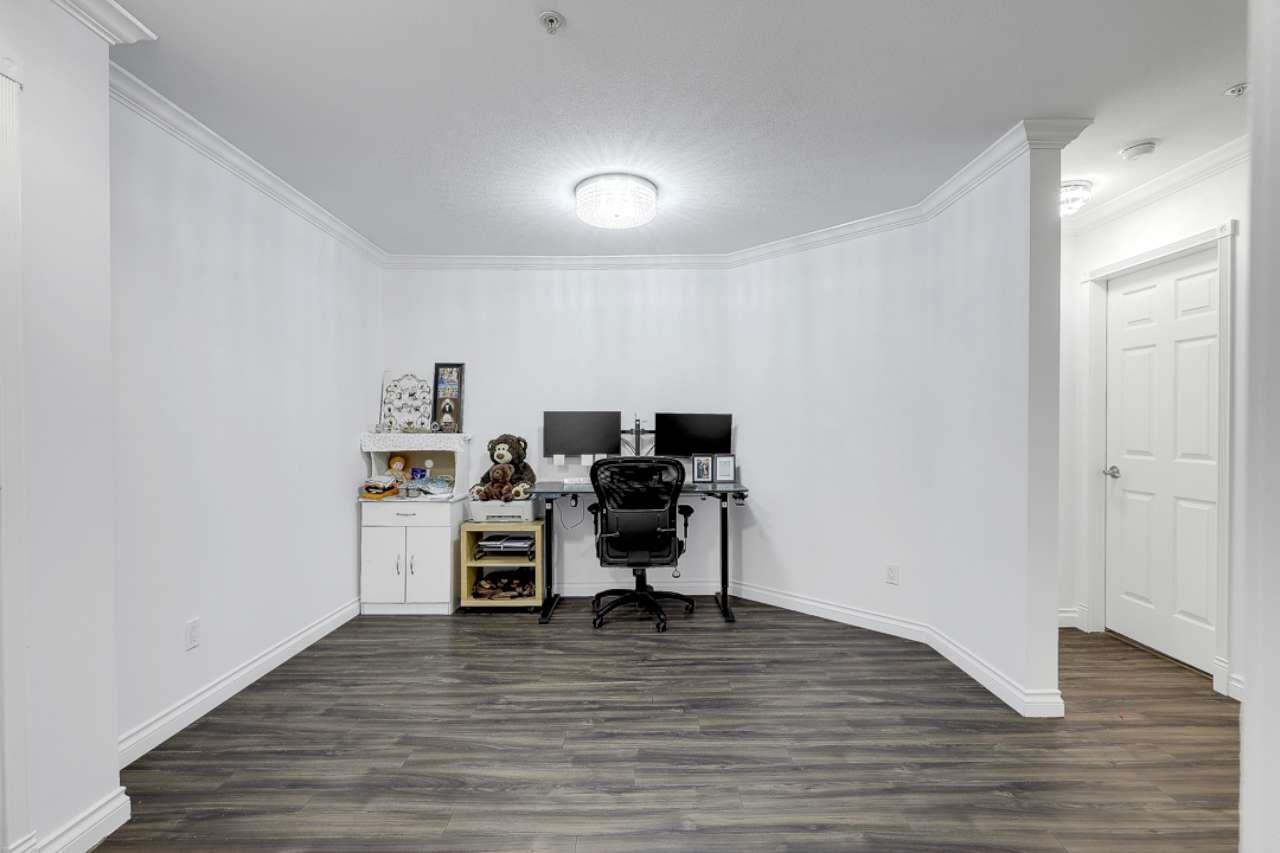 103 12125 75a Avenue Property Photo 2