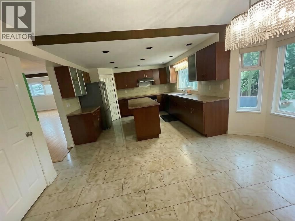 159* Plateau Crescent Property Photo 6