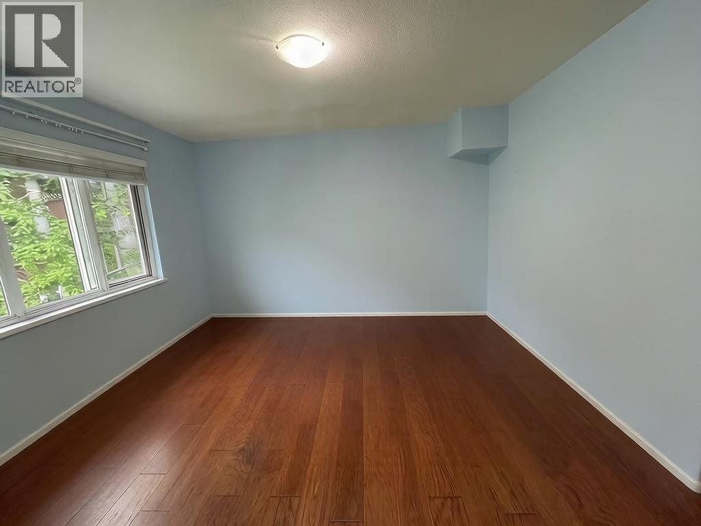 159* Plateau Crescent Property Photo 7