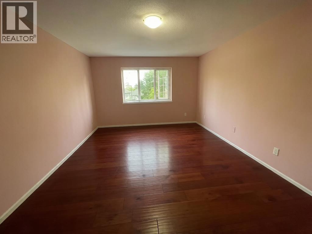 159* Plateau Crescent Property Photo 8