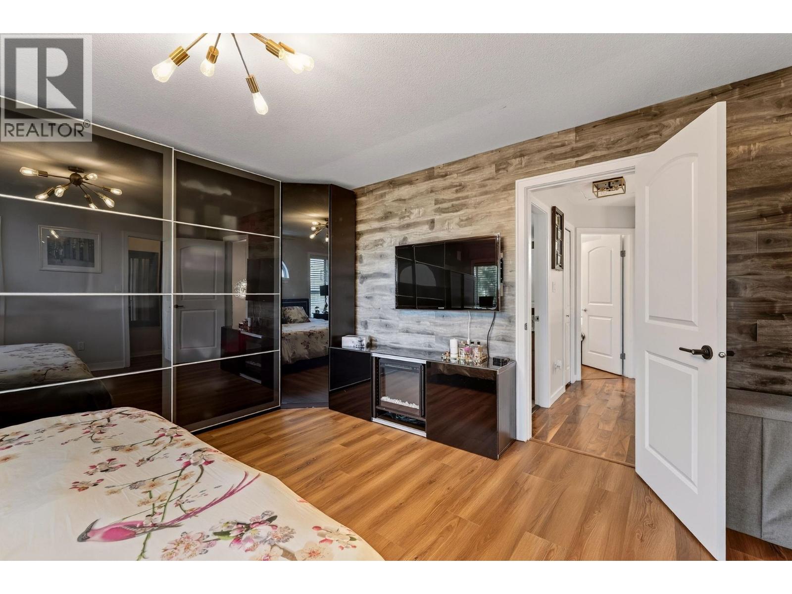 187 Warrick Street Property Photo 8
