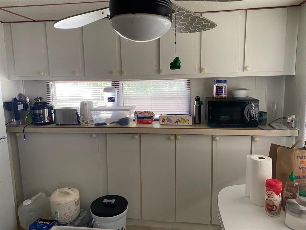 31 8266 King George Boulevard Property Photo 3