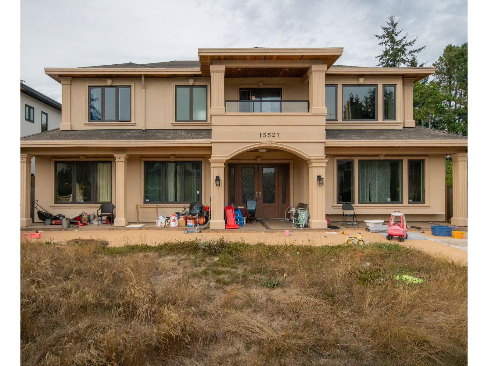 15527 17A AVENUE Property Photo 1