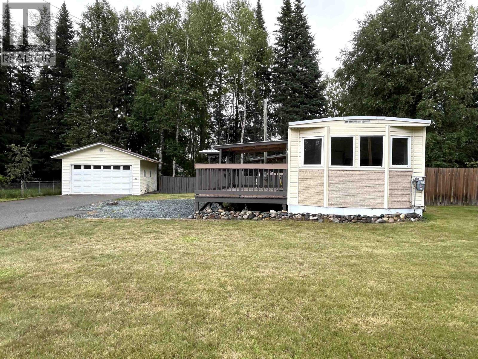 7624 Ruby Crescent Property Photo 2
