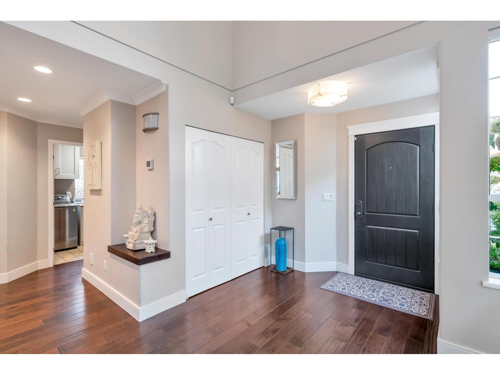 22105 45a Avenue Property Photo 7