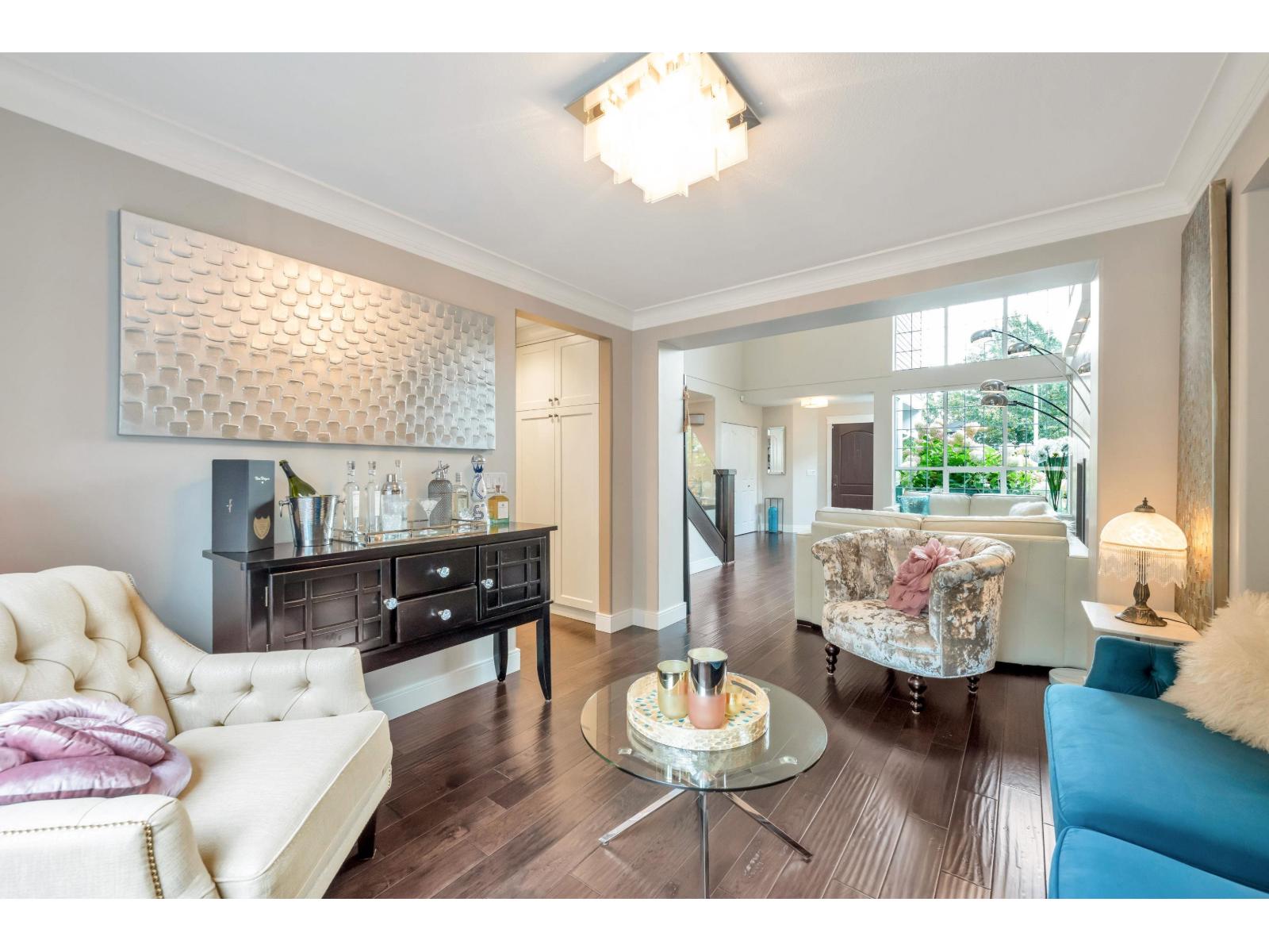 22105 45a Avenue Property Photo 9