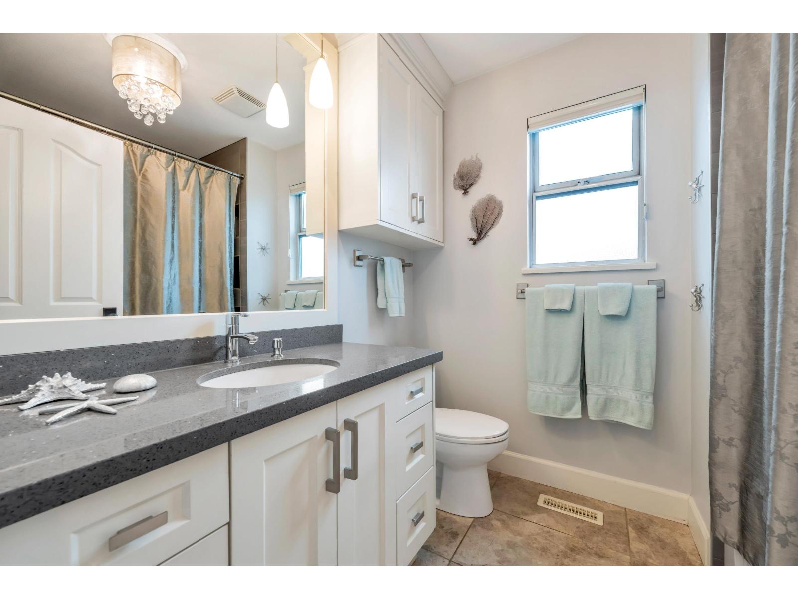 22105 45a Avenue Property Photo 28