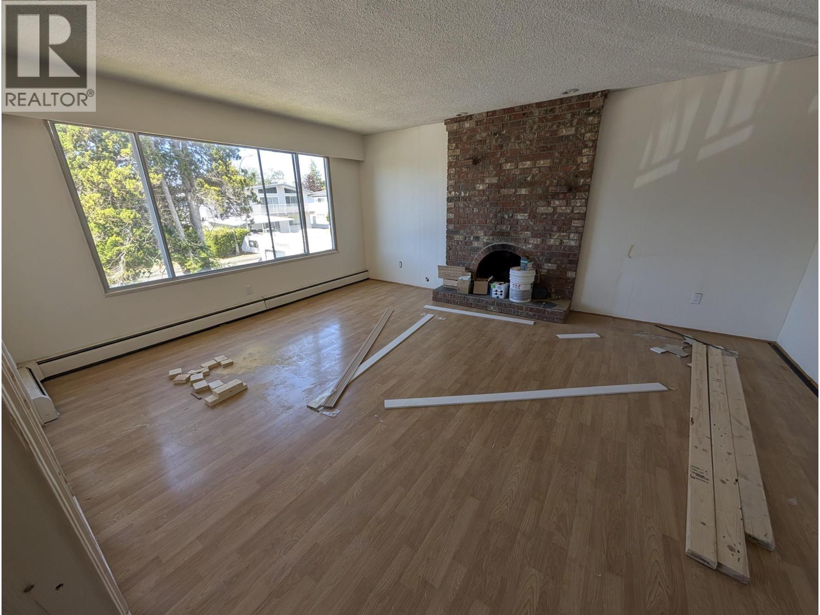 4BED SUITE 10XXX MILFORD ROAD