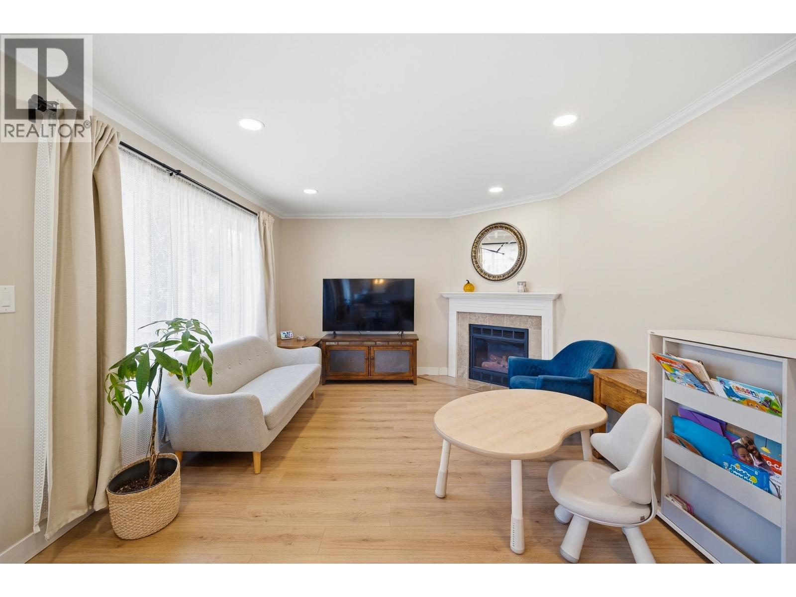 12268 Imperial Drive Property Photo 10