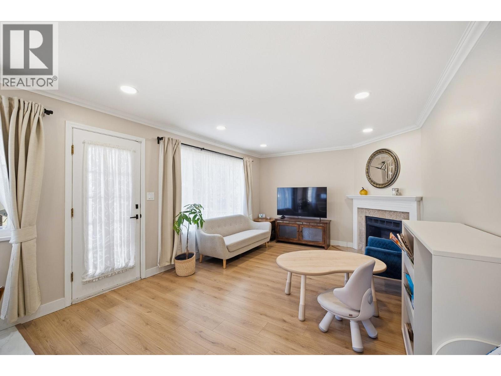 12268 Imperial Drive Property Photo 11